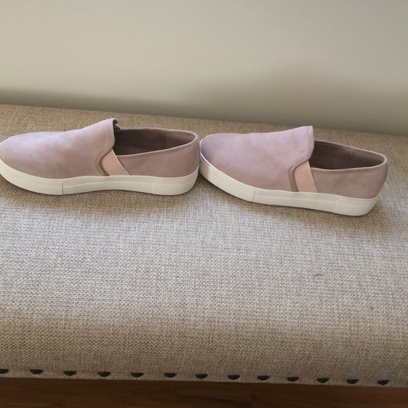 Blush pink waterproof slip ons - Picture 2 of 6